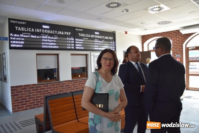 Zdjęcie w galerii na portalu naszwodzislaw.com: W Wodzisławiu Śl. powstała wizytówka Europy. Oficjalne otwarcie dworca kolejowego wiadomości z regionu