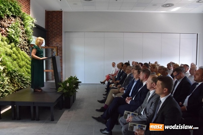 Zdjęcie w galerii na portalu naszwodzislaw.com: W Wodzisławiu Śl. powstała wizytówka Europy. Oficjalne otwarcie dworca kolejowego wiadomości z regionu
