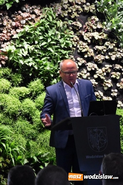 Zdjęcie w galerii na portalu naszwodzislaw.com: W Wodzisławiu Śl. powstała wizytówka Europy. Oficjalne otwarcie dworca kolejowego wiadomości z regionu