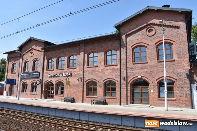 Zdjęcie w galerii na portalu naszwodzislaw.com: W Wodzisławiu Śl. powstała wizytówka Europy. Oficjalne otwarcie dworca kolejowego wiadomości z regionu