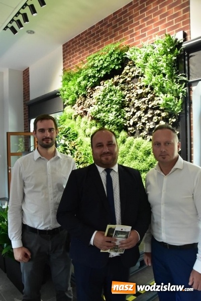 Zdjęcie w galerii na portalu naszwodzislaw.com: W Wodzisławiu Śl. powstała wizytówka Europy. Oficjalne otwarcie dworca kolejowego wiadomości z regionu