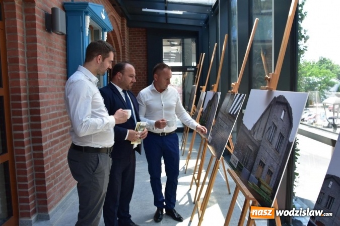 Zdjęcie w galerii na portalu naszwodzislaw.com: W Wodzisławiu Śl. powstała wizytówka Europy. Oficjalne otwarcie dworca kolejowego wiadomości z regionu