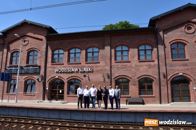 Zdjęcie w galerii na portalu naszwodzislaw.com: W Wodzisławiu Śl. powstała wizytówka Europy. Oficjalne otwarcie dworca kolejowego wiadomości z regionu