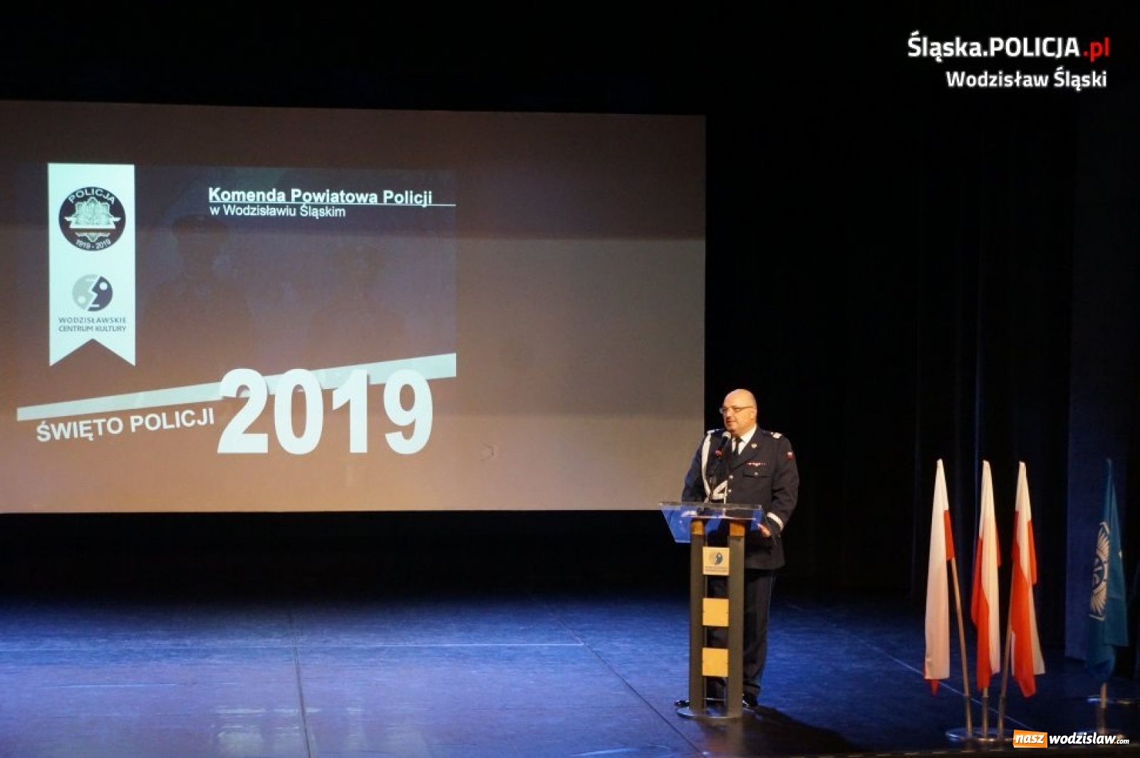 Zdjęcie w galerii na portalu naszwodzislaw.com: Policyjne święto w Wodzisławskim Centrum Kultury wiadomości z regionu