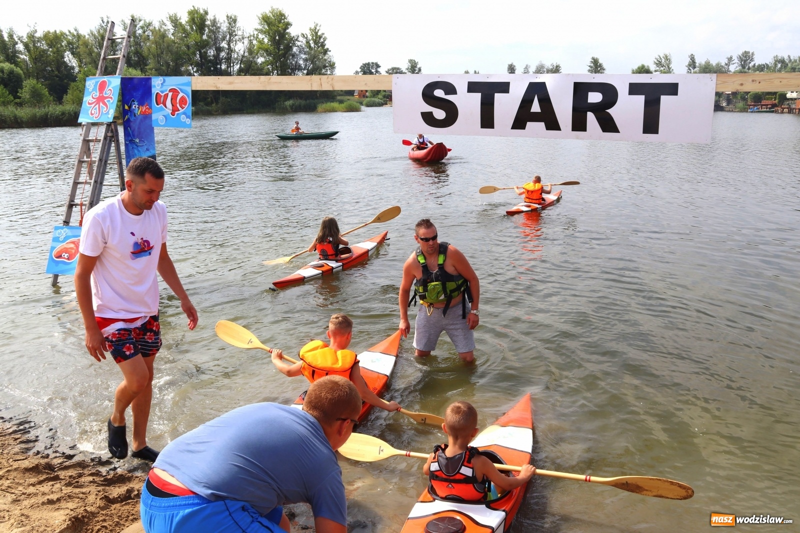 Zdjęcie w galerii na portalu naszwodzislaw.com: W Olzie szukali Nemo. Kajakowe zawody dla dzieci za nami wiadomości z regionu