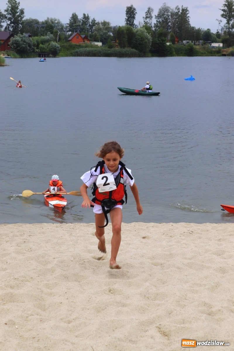 Zdjęcie w galerii na portalu naszwodzislaw.com: W Olzie szukali Nemo. Kajakowe zawody dla dzieci za nami wiadomości z regionu