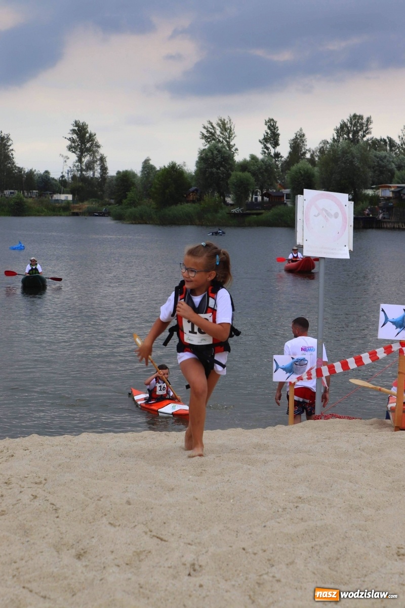 Zdjęcie w galerii na portalu naszwodzislaw.com: W Olzie szukali Nemo. Kajakowe zawody dla dzieci za nami wiadomości z regionu