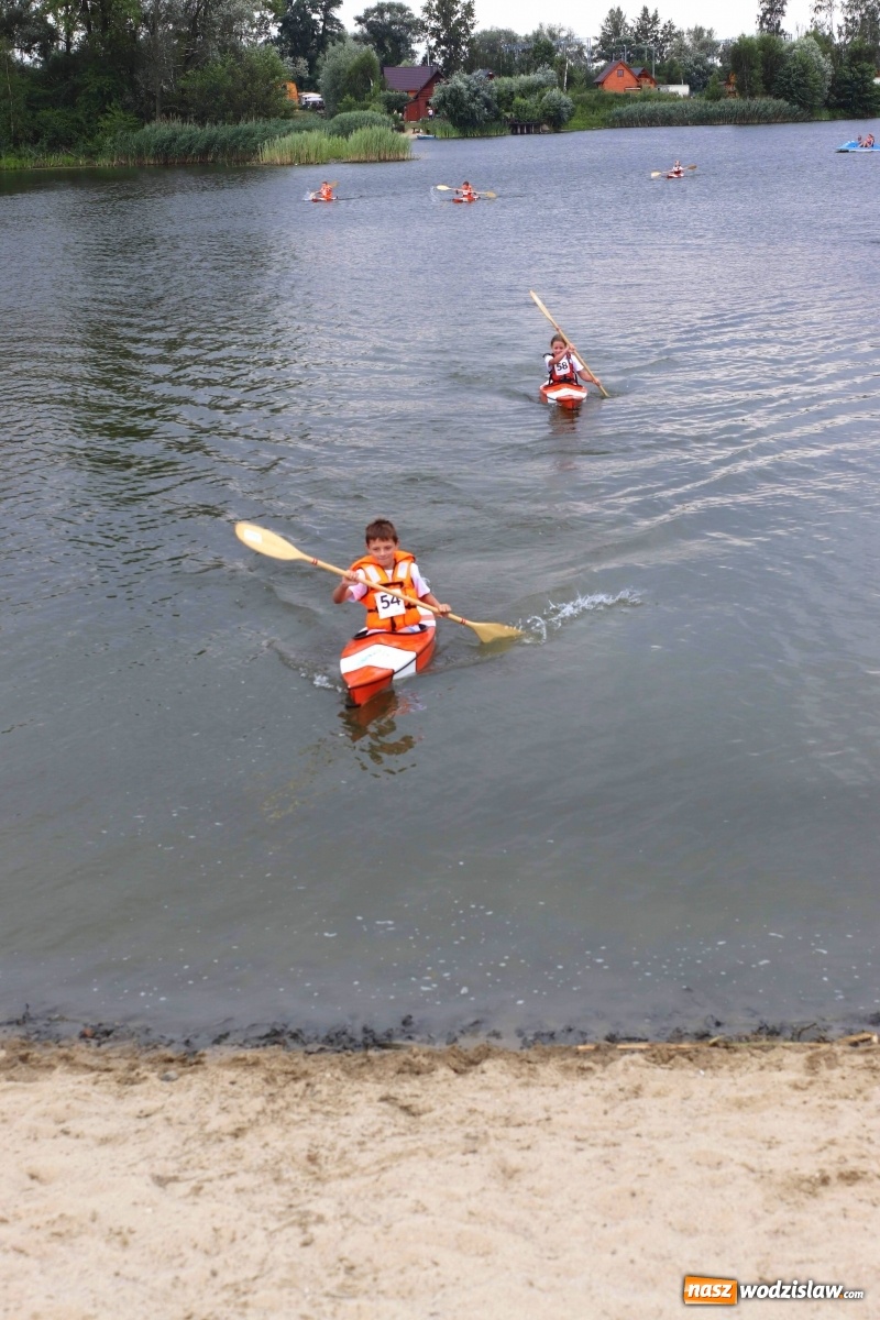 Zdjęcie w galerii na portalu naszwodzislaw.com: W Olzie szukali Nemo. Kajakowe zawody dla dzieci za nami wiadomości z regionu