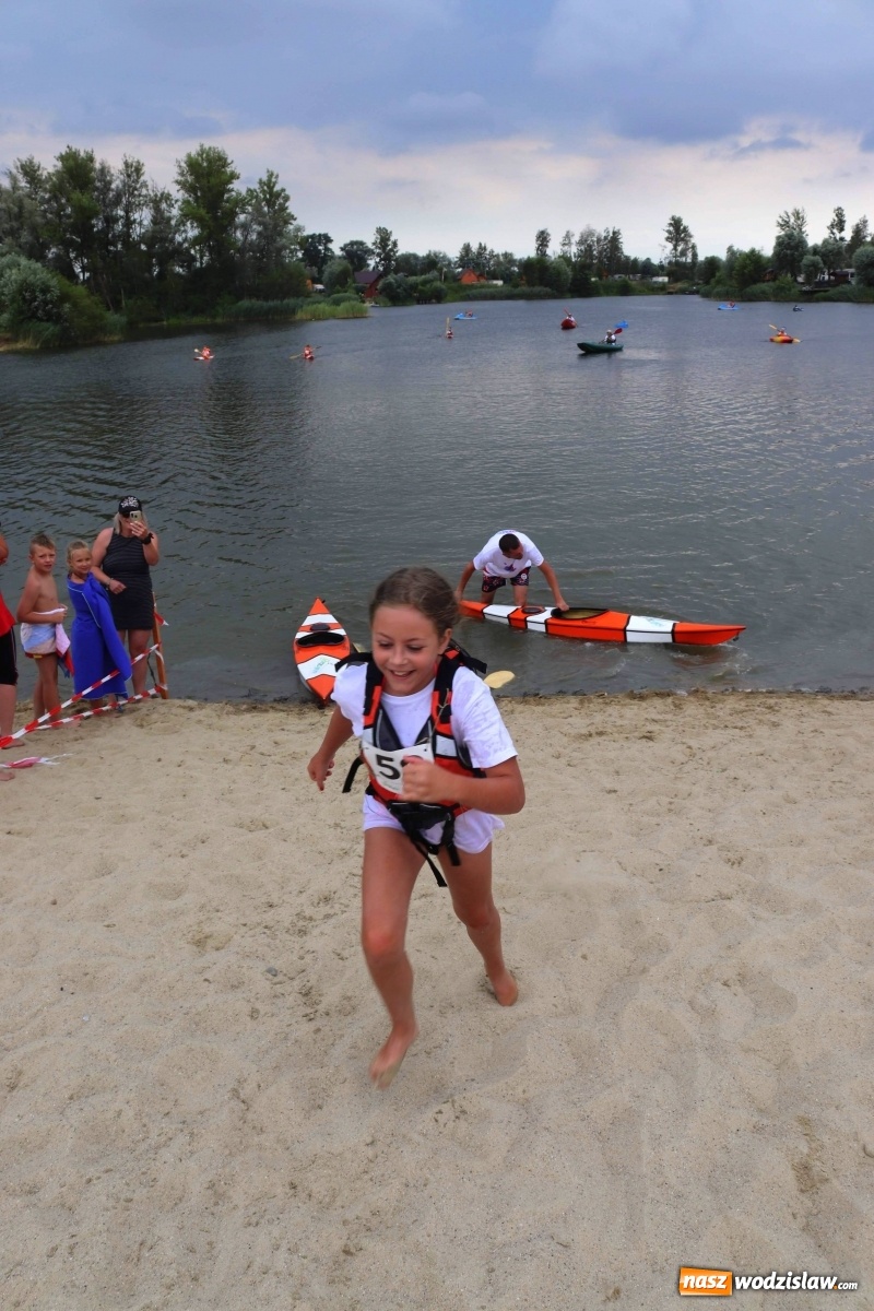 Zdjęcie w galerii na portalu naszwodzislaw.com: W Olzie szukali Nemo. Kajakowe zawody dla dzieci za nami wiadomości z regionu