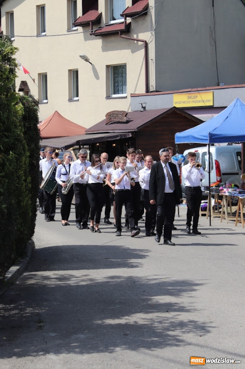 Zdjęcie w galerii na portalu naszwodzislaw.com: OSP w Uchylsku świętowało 80-lecie [FOTO] wiadomości z regionu