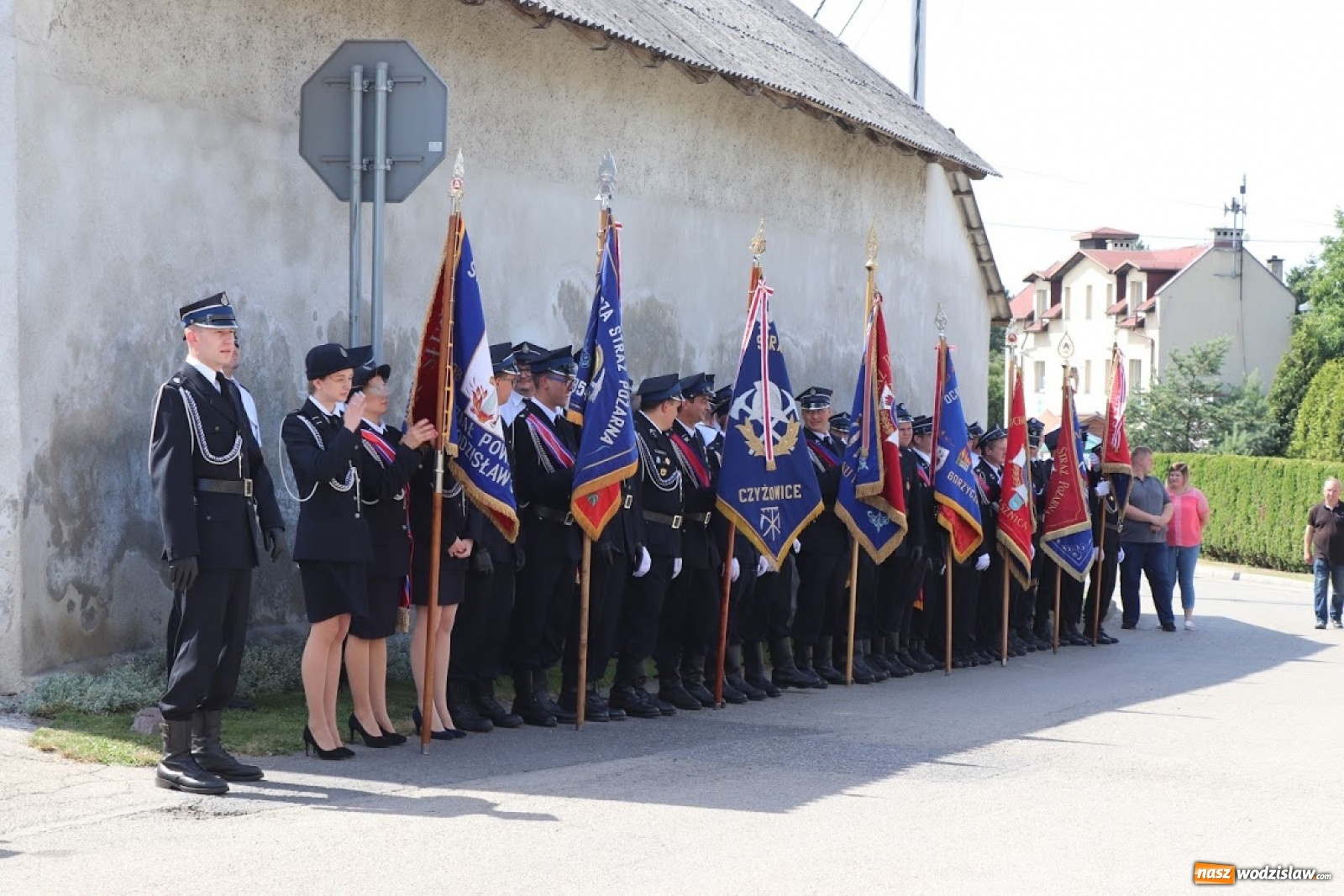 Zdjęcie w galerii na portalu naszwodzislaw.com: OSP w Uchylsku świętowało 80-lecie [FOTO] wiadomości z regionu