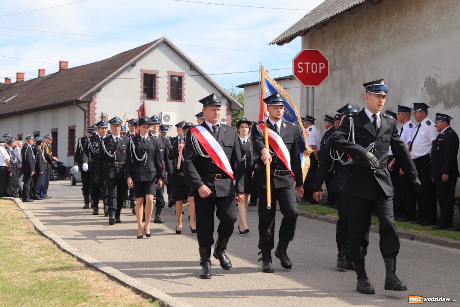 Zdjęcie w galerii na portalu naszwodzislaw.com: OSP w Uchylsku świętowało 80-lecie [FOTO] wiadomości z regionu