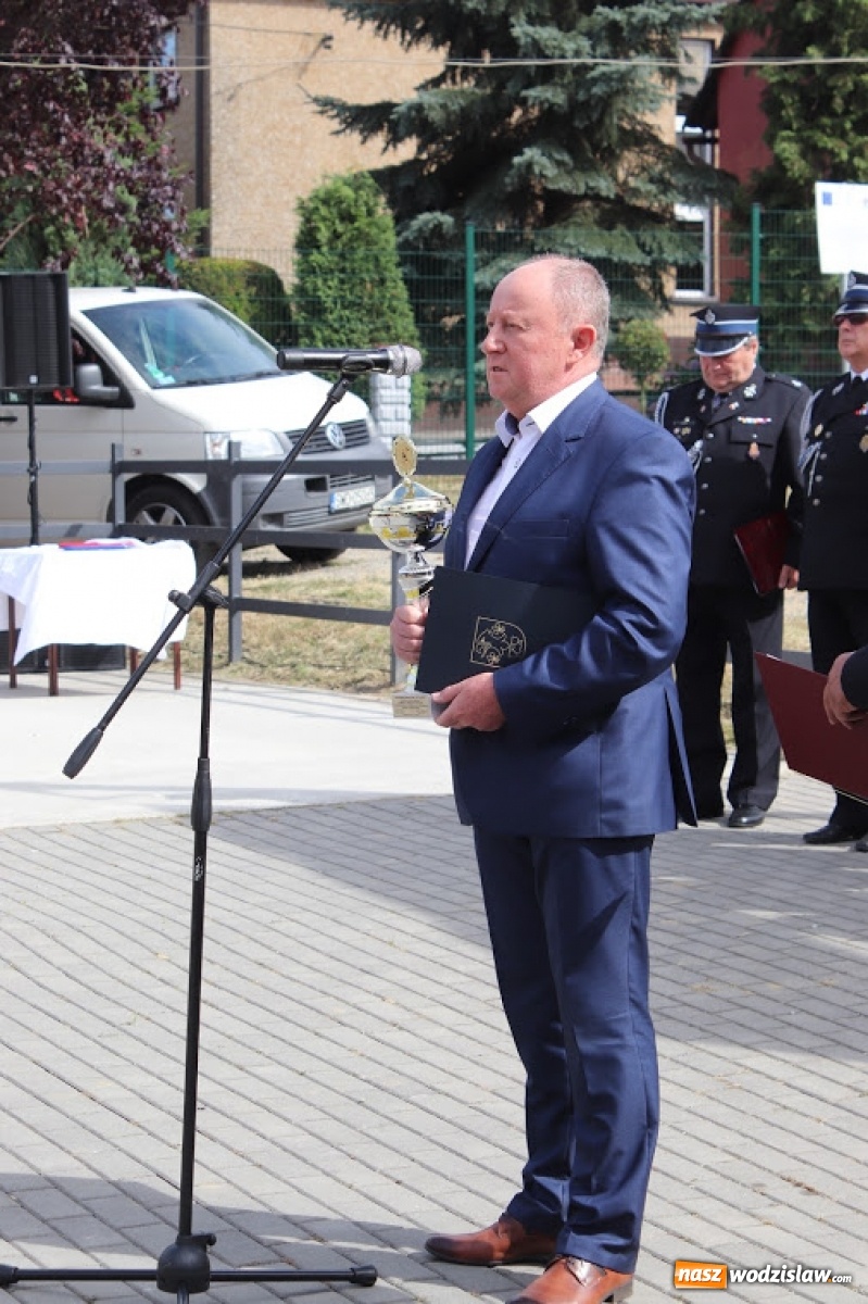 Zdjęcie w galerii na portalu naszwodzislaw.com: OSP w Uchylsku świętowało 80-lecie [FOTO] wiadomości z regionu