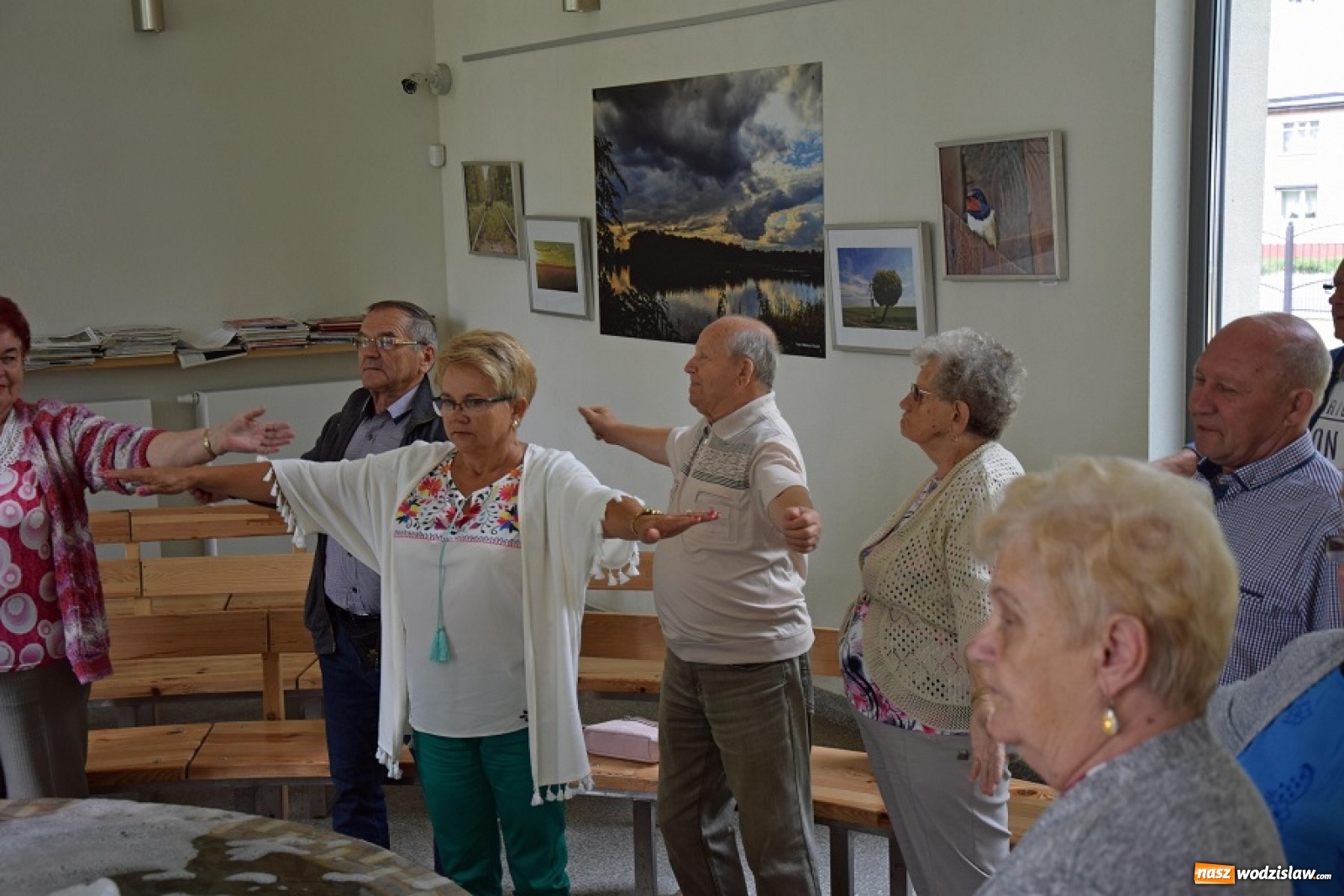 Zdjęcie w galerii na portalu naszwodzislaw.com: Seniorzy z Mszany z wycieczką u sąsiadów w Pawłowicach [FOTO] wiadomości z regionu