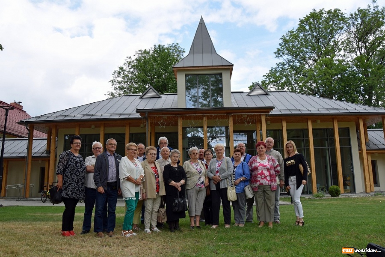 Zdjęcie w galerii na portalu naszwodzislaw.com: Seniorzy z Mszany z wycieczką u sąsiadów w Pawłowicach [FOTO] wiadomości z regionu