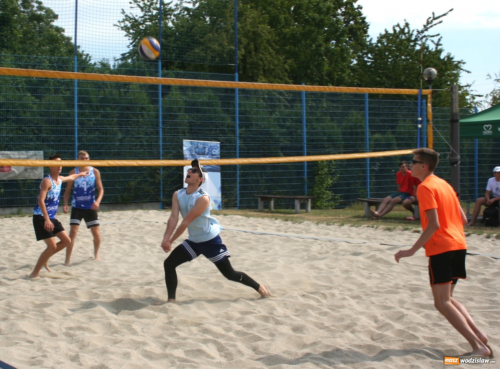 Zdjęcie w galerii na portalu naszwodzislaw.com: Siatkarskie zmagania w kategorii U20 za nami wiadomości z regionu