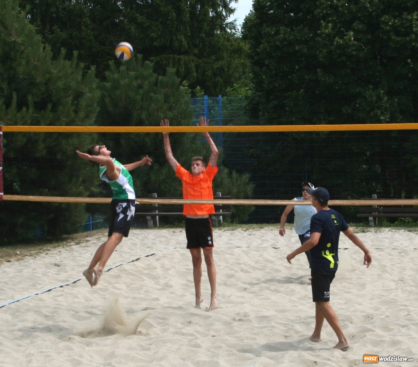Zdjęcie w galerii na portalu naszwodzislaw.com: Siatkarskie zmagania w kategorii U20 za nami wiadomości z regionu