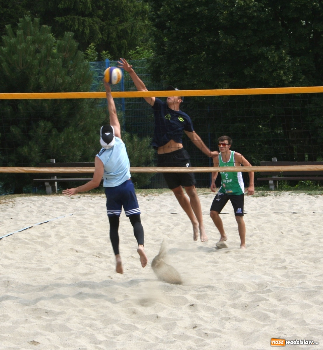 Zdjęcie w galerii na portalu naszwodzislaw.com: Siatkarskie zmagania w kategorii U20 za nami wiadomości z regionu