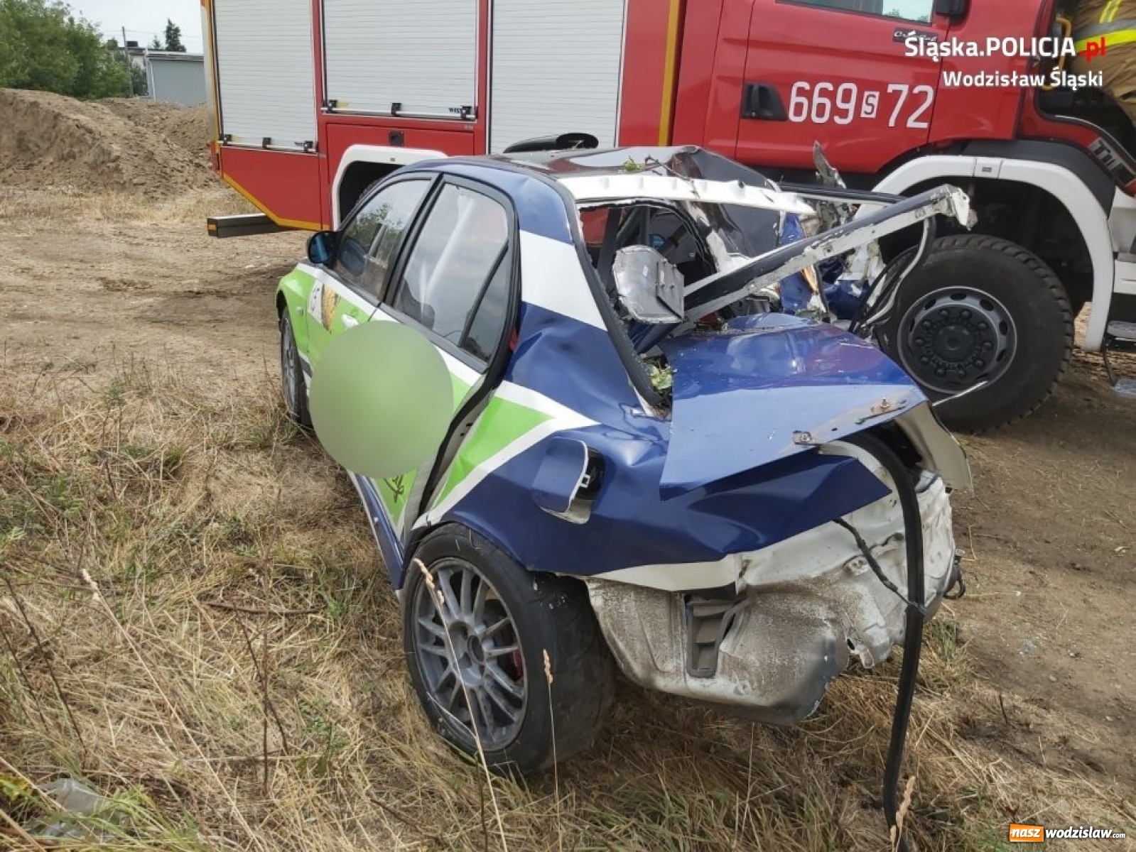 Zdjęcie w galerii na portalu naszwodzislaw.com: Poślizg przyczyną wypadku w Bełsznicy wiadomości z regionu