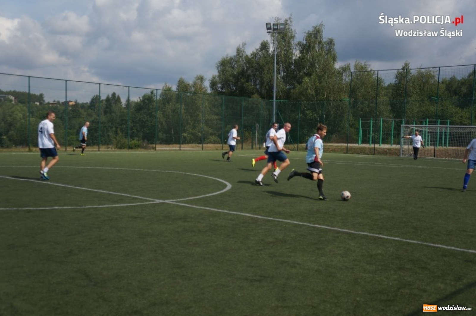 Zdjęcie w galerii na portalu naszwodzislaw.com: Turniej piłkarski na stulecie policji [FOTO] wiadomości z regionu