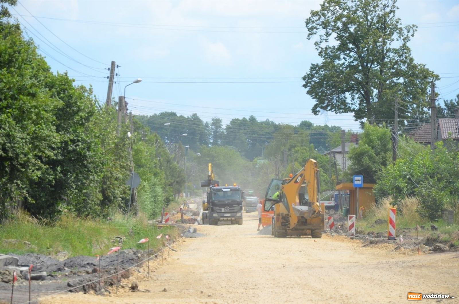 Zdjęcie w galerii na portalu naszwodzislaw.com: Prace na ulicy Raciborskiej w Gorzycach idą pełną parą [FOTO] wiadomości z regionu