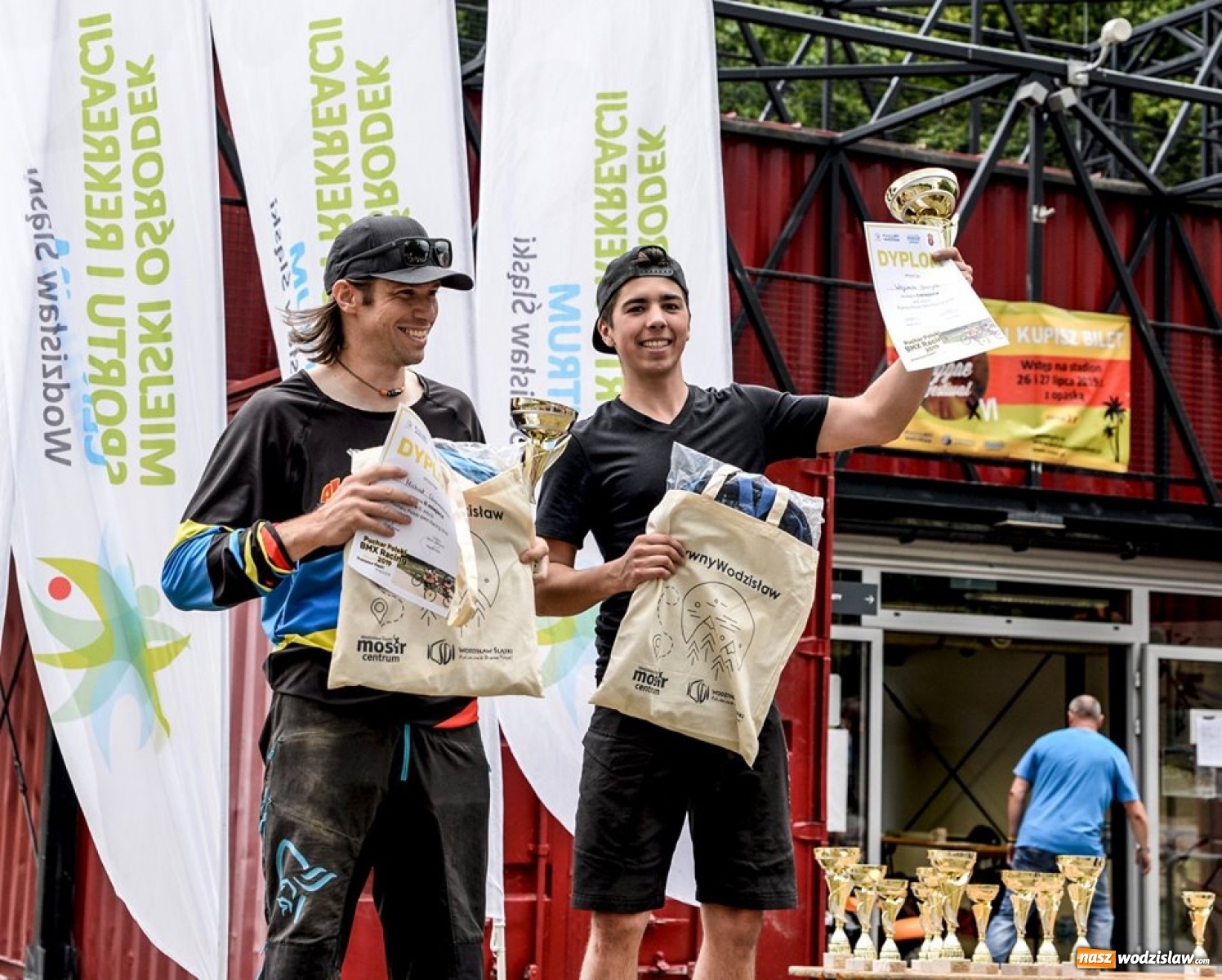 Zdjęcie w galerii na portalu naszwodzislaw.com: Weekend przepełniony sportowymi emocjami [FOTO] wiadomości z regionu