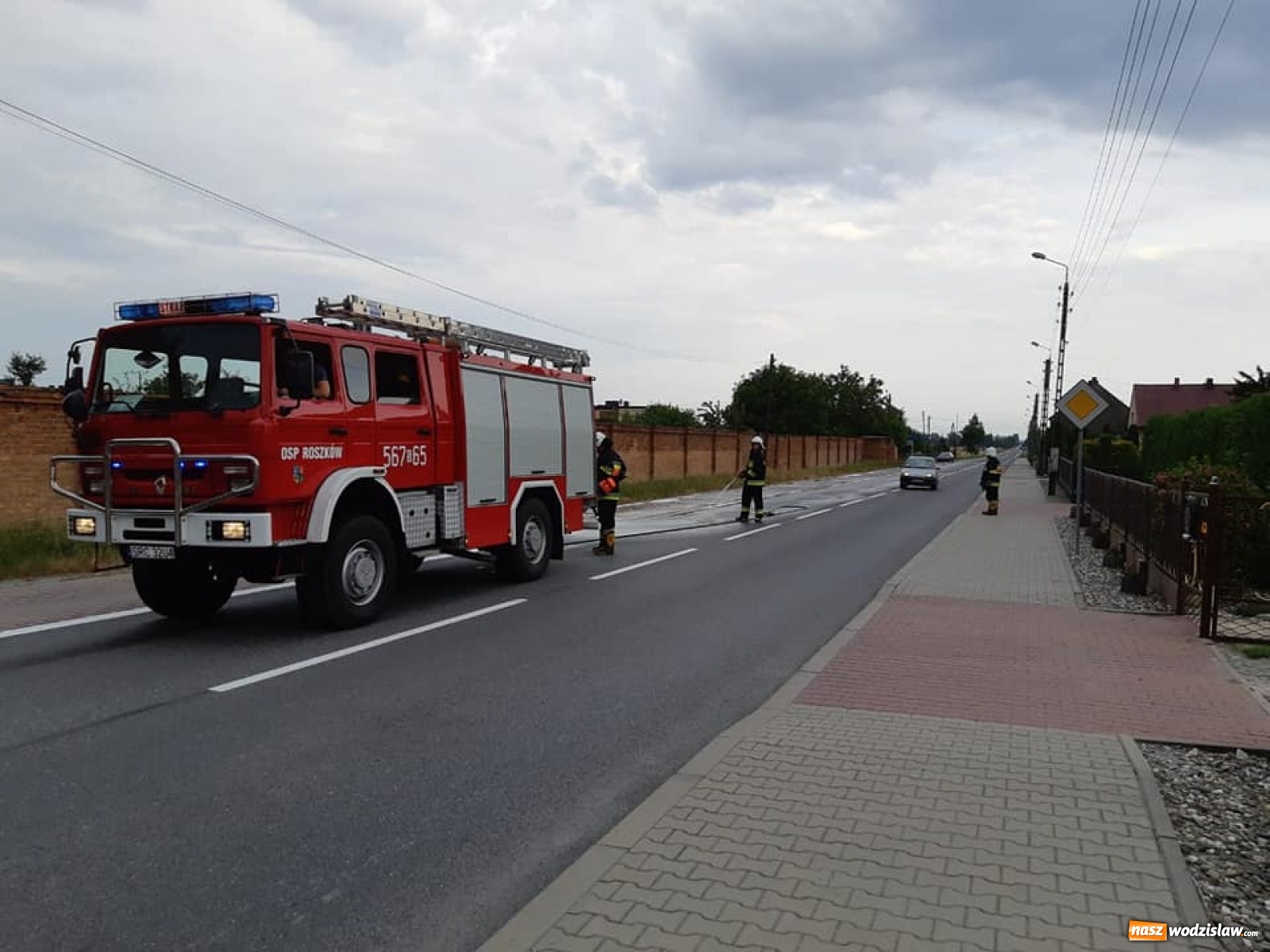 Zdjęcie w galerii na portalu naszwodzislaw.com: Trzy kilometry do posprzątania  wiadomości z regionu