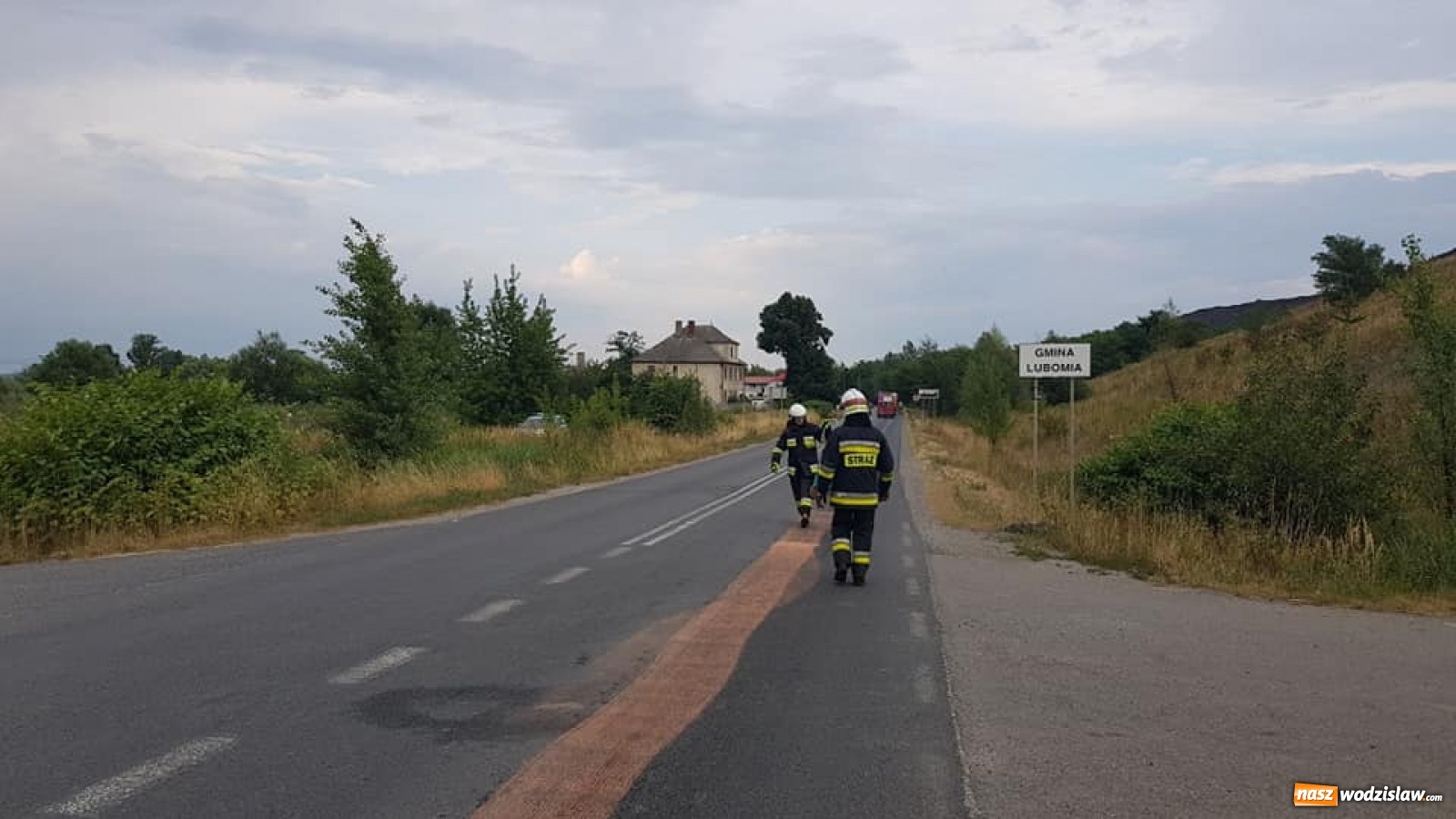 Zdjęcie w galerii na portalu naszwodzislaw.com: Trzy kilometry do posprzątania  wiadomości z regionu