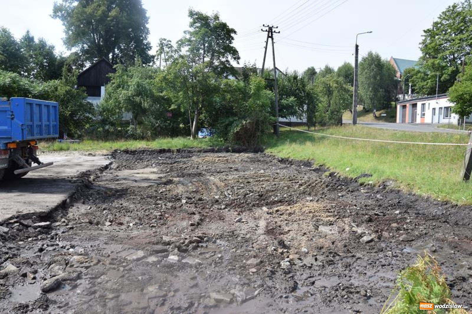 Zdjęcie w galerii na portalu naszwodzislaw.com: Przy Tuskera w Mszanie przygotowują teren pod inwestycję [FOTO] wiadomości z regionu