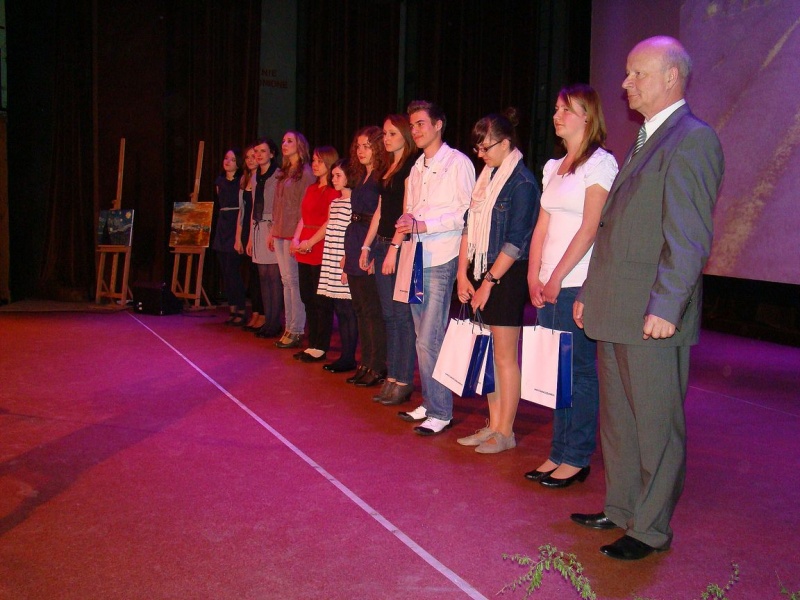 Zdjęcie w galerii na portalu naszwodzislaw.com: W II LO zapachniało Europą wiadomości z regionu