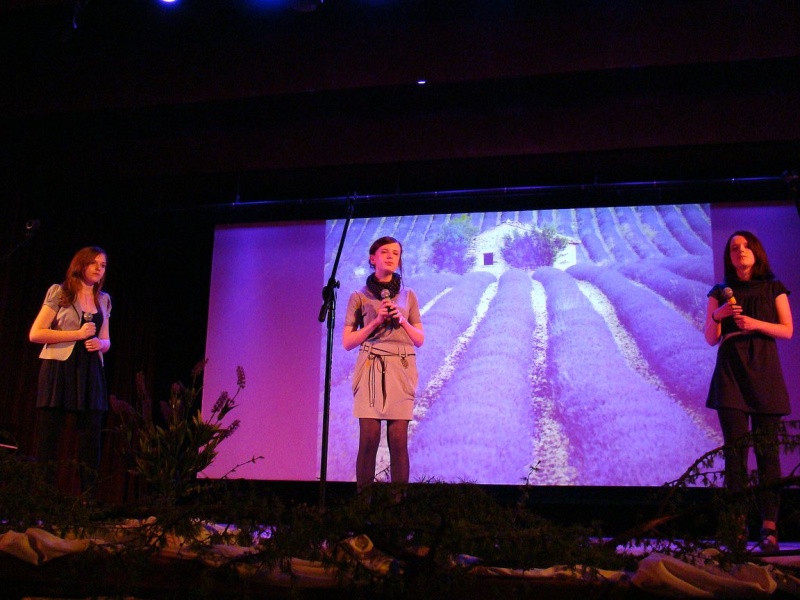 Zdjęcie w galerii na portalu naszwodzislaw.com: W II LO zapachniało Europą wiadomości z regionu