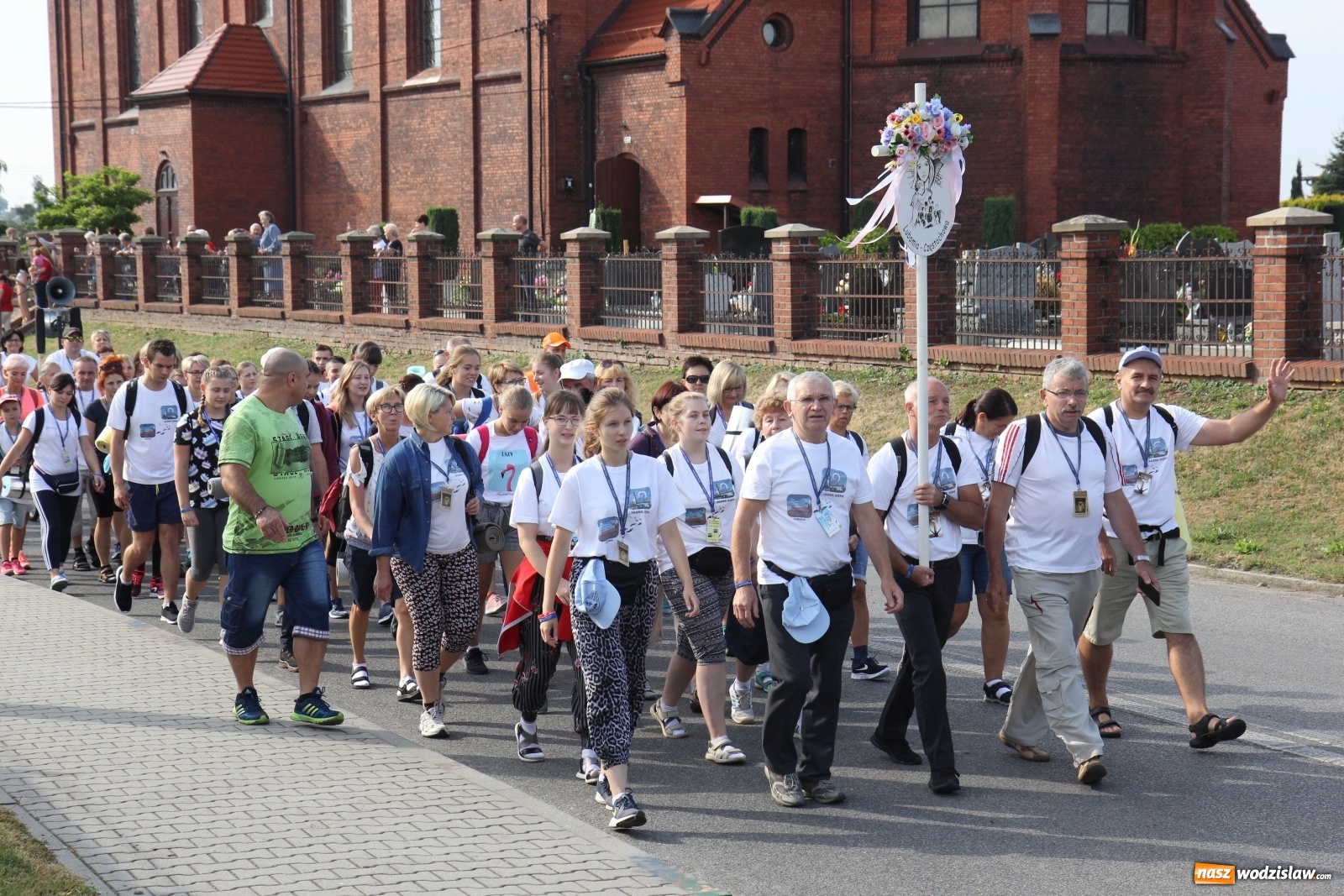 Zdjęcie w galerii na portalu naszwodzislaw.com: Ruszyła 31. Piesza Pielgrzymka z Lubomi na Jasną Górę wiadomości z regionu
