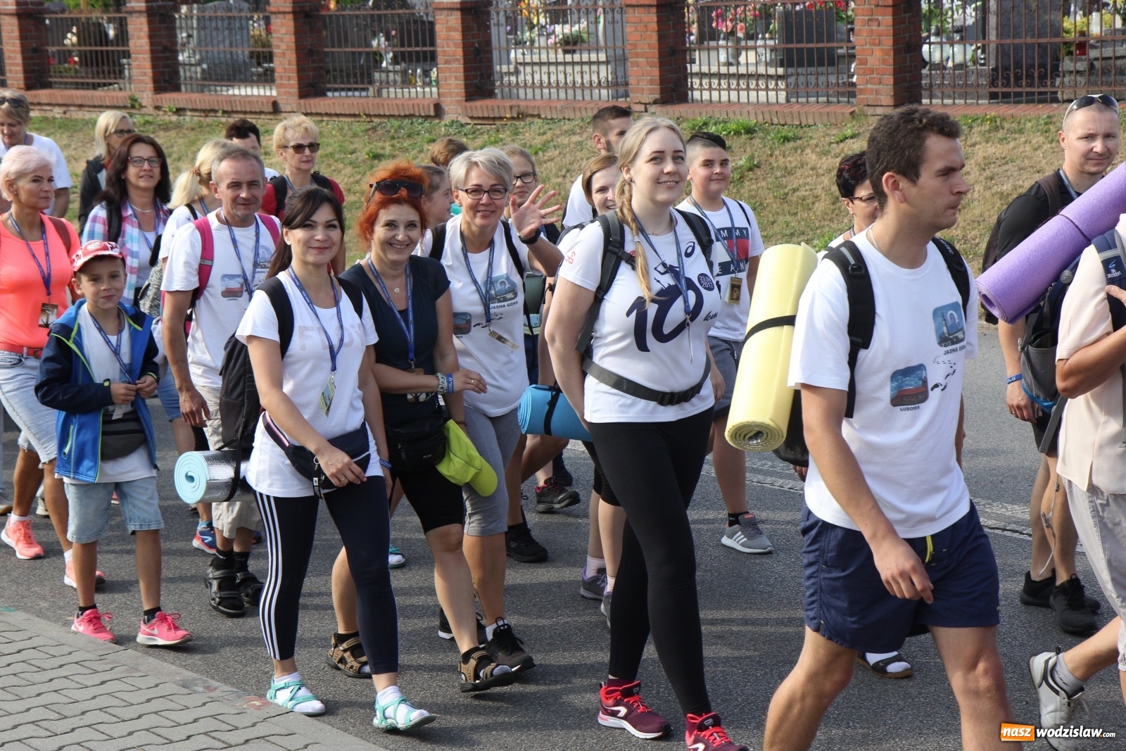 Zdjęcie w galerii na portalu naszwodzislaw.com: Ruszyła 31. Piesza Pielgrzymka z Lubomi na Jasną Górę wiadomości z regionu