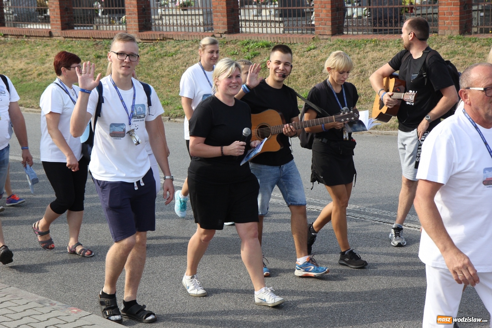 Zdjęcie w galerii na portalu naszwodzislaw.com: Ruszyła 31. Piesza Pielgrzymka z Lubomi na Jasną Górę wiadomości z regionu