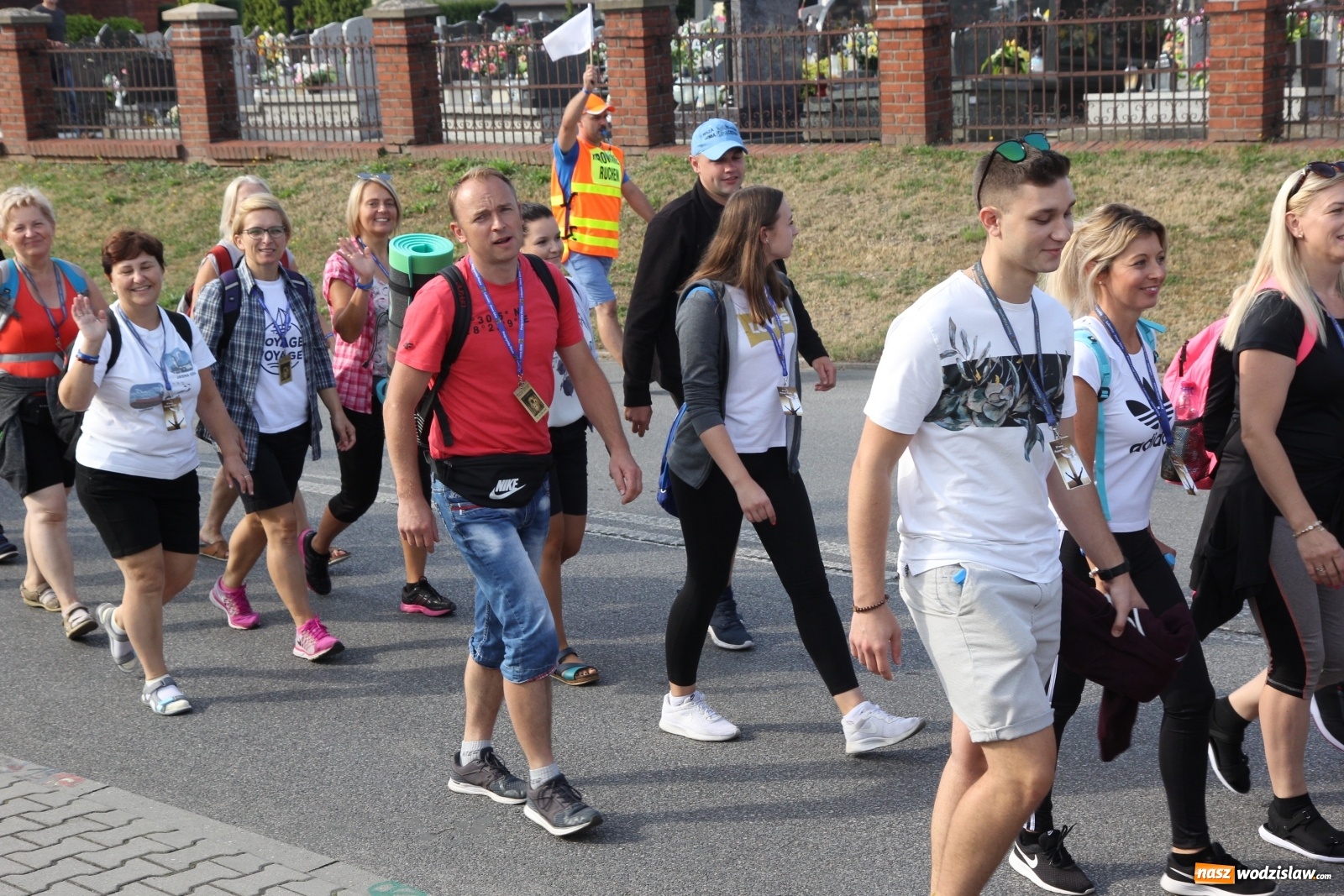 Zdjęcie w galerii na portalu naszwodzislaw.com: Ruszyła 31. Piesza Pielgrzymka z Lubomi na Jasną Górę wiadomości z regionu