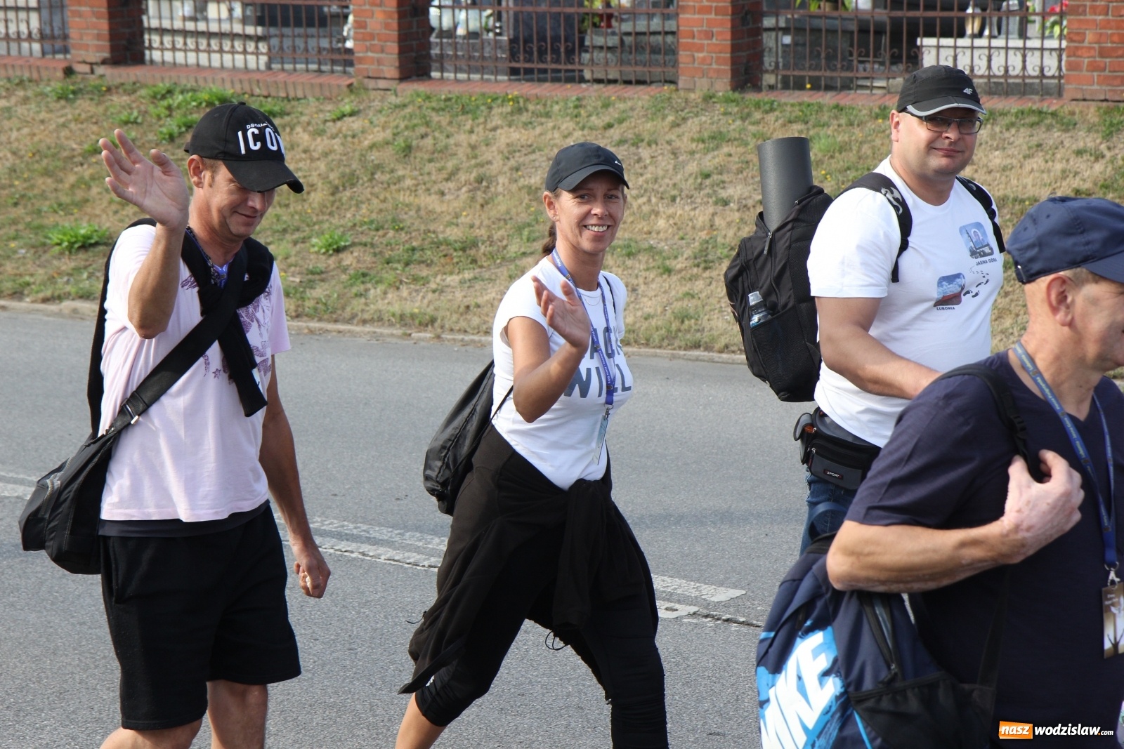 Zdjęcie w galerii na portalu naszwodzislaw.com: Ruszyła 31. Piesza Pielgrzymka z Lubomi na Jasną Górę wiadomości z regionu