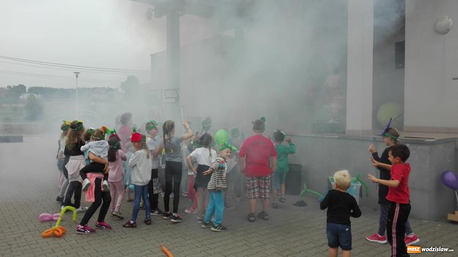 Zdjęcie w galerii na portalu naszwodzislaw.com: Baw się i śmiej. Festyn dla dzieci i młodzieży za nami [FOTO] wiadomości z regionu