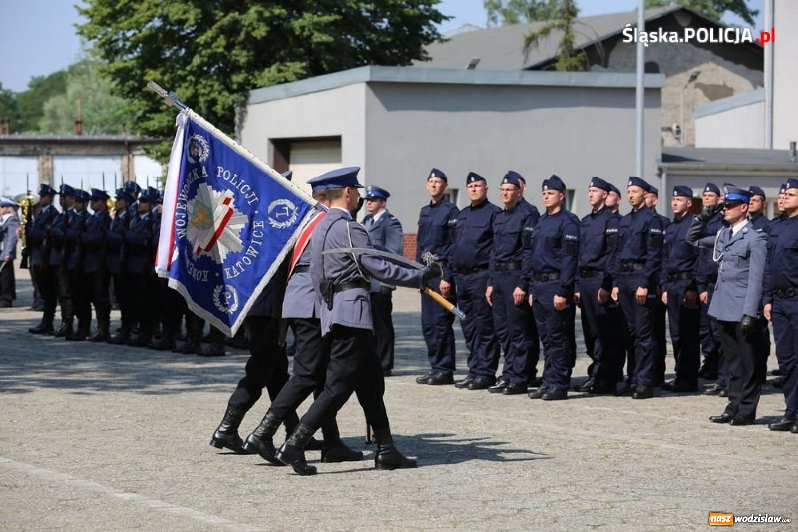 Zdjęcie w galerii na portalu naszwodzislaw.com: Nowi policjanci złożyli ślubowanie [FOTO] wiadomości z regionu