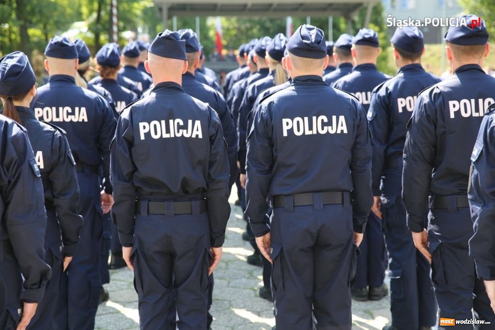 Zdjęcie w galerii na portalu naszwodzislaw.com: Nowi policjanci złożyli ślubowanie [FOTO] wiadomości z regionu