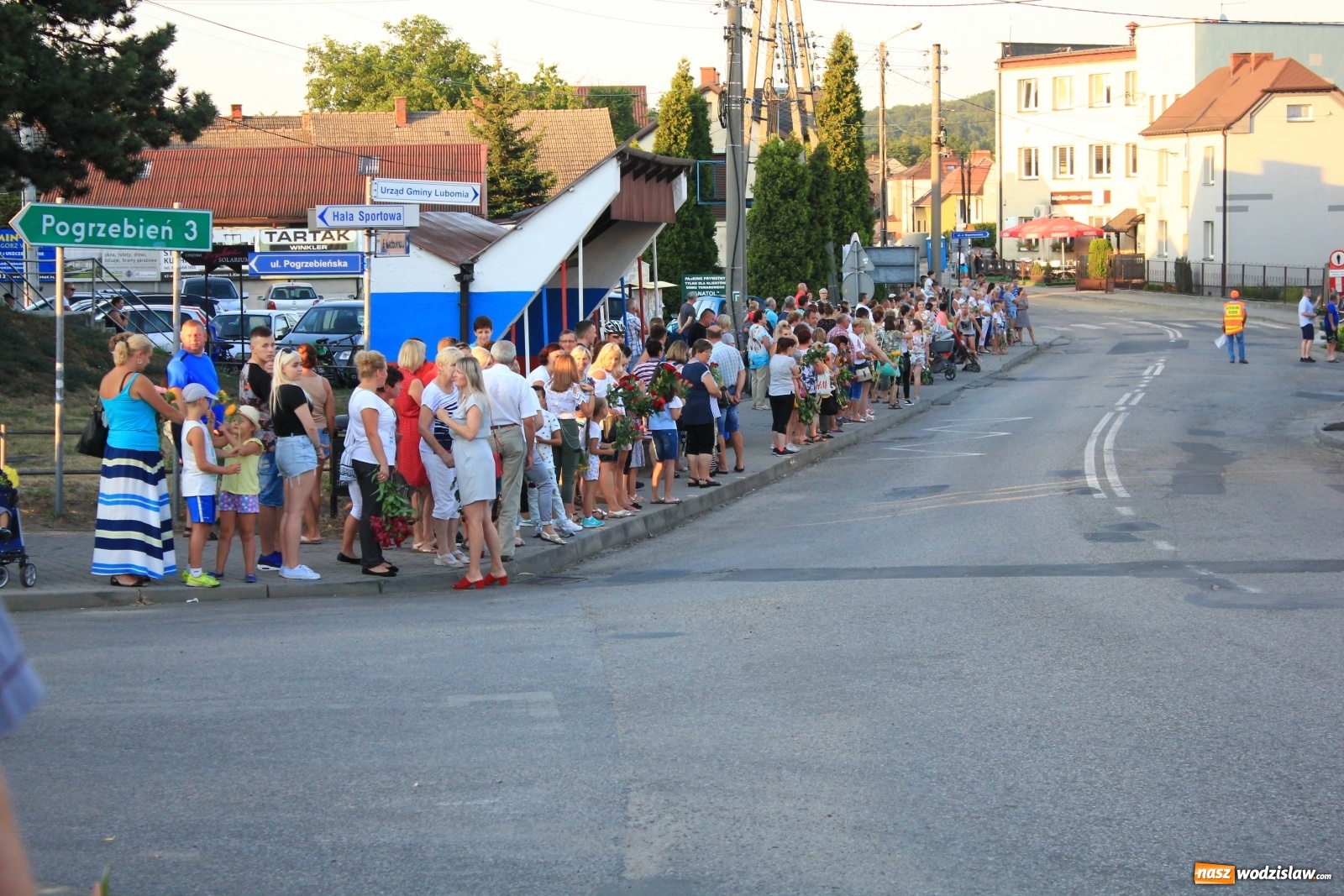 Zdjęcie w galerii na portalu naszwodzislaw.com: Szczęśliwe zakończenie pielgrzymowania wiadomości z regionu