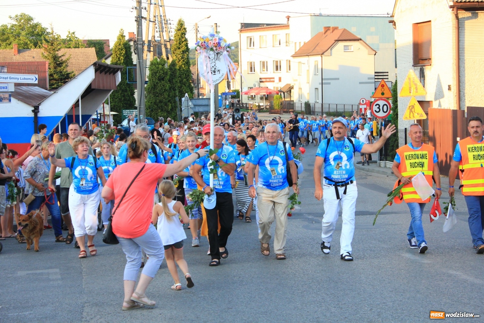 Zdjęcie w galerii na portalu naszwodzislaw.com: Szczęśliwe zakończenie pielgrzymowania wiadomości z regionu