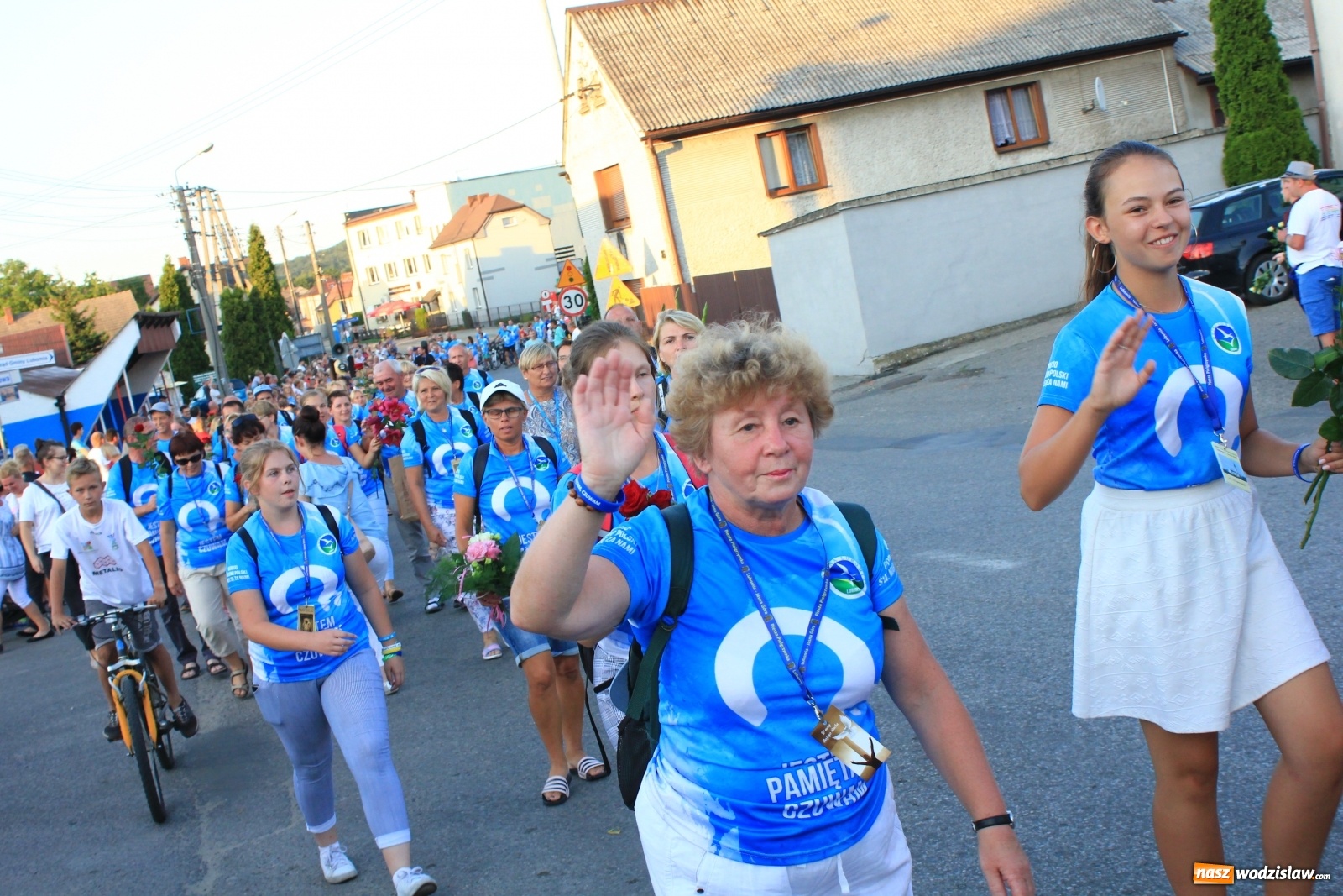 Zdjęcie w galerii na portalu naszwodzislaw.com: Szczęśliwe zakończenie pielgrzymowania wiadomości z regionu