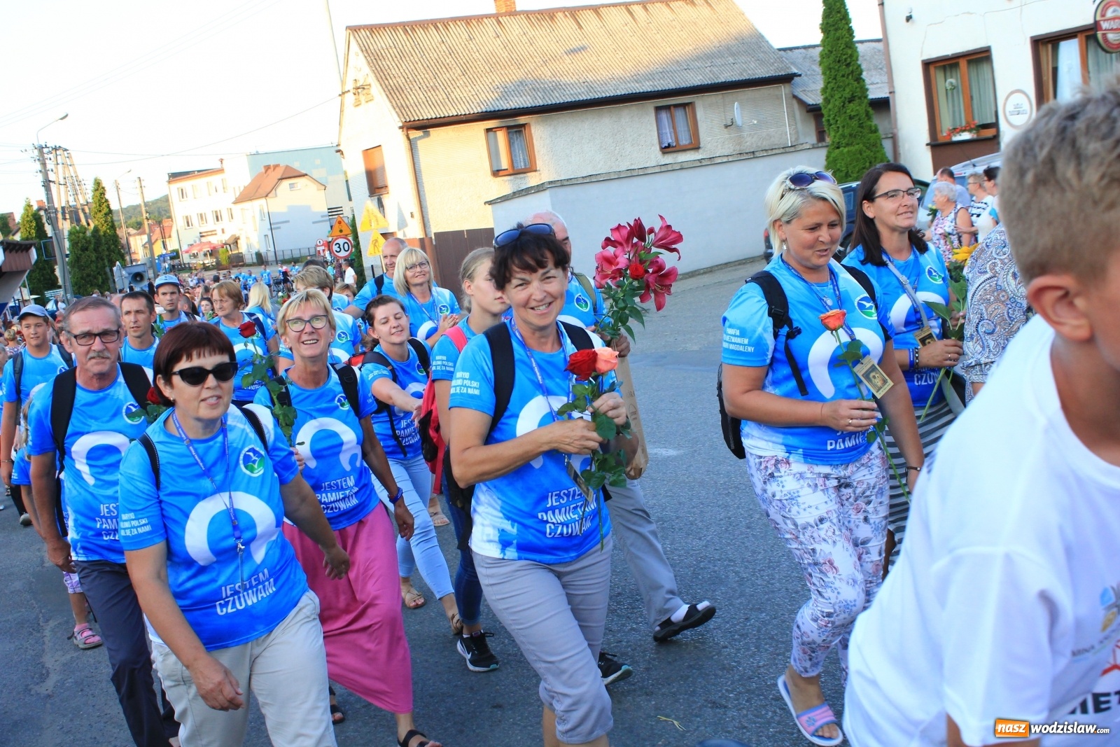 Zdjęcie w galerii na portalu naszwodzislaw.com: Szczęśliwe zakończenie pielgrzymowania wiadomości z regionu