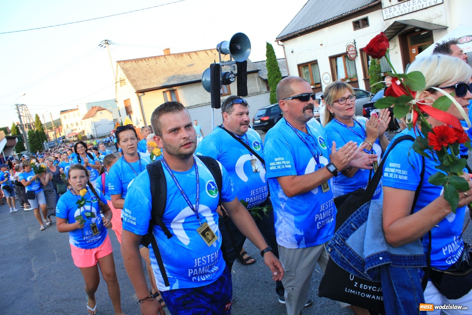 Zdjęcie w galerii na portalu naszwodzislaw.com: Szczęśliwe zakończenie pielgrzymowania wiadomości z regionu