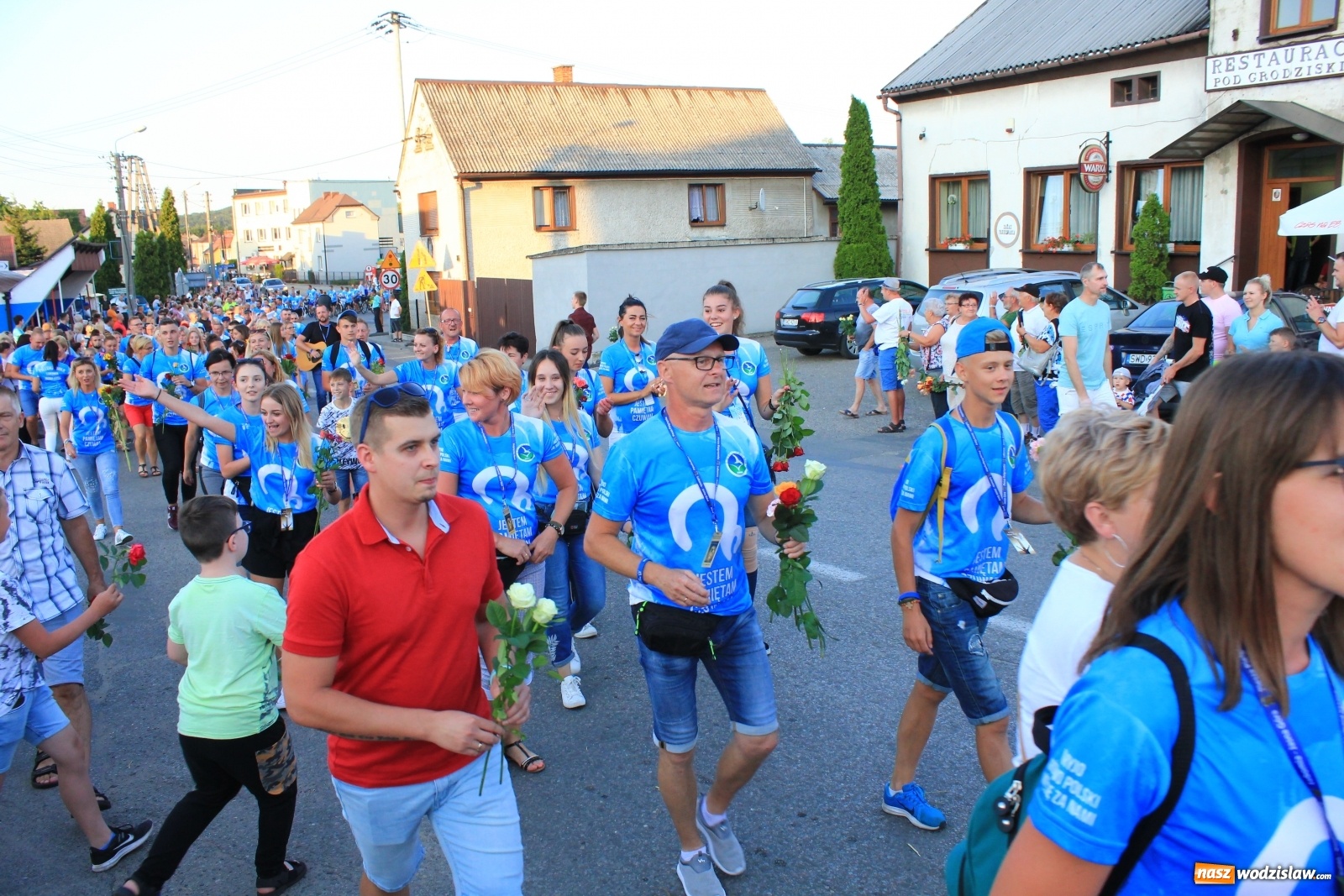 Zdjęcie w galerii na portalu naszwodzislaw.com: Szczęśliwe zakończenie pielgrzymowania wiadomości z regionu