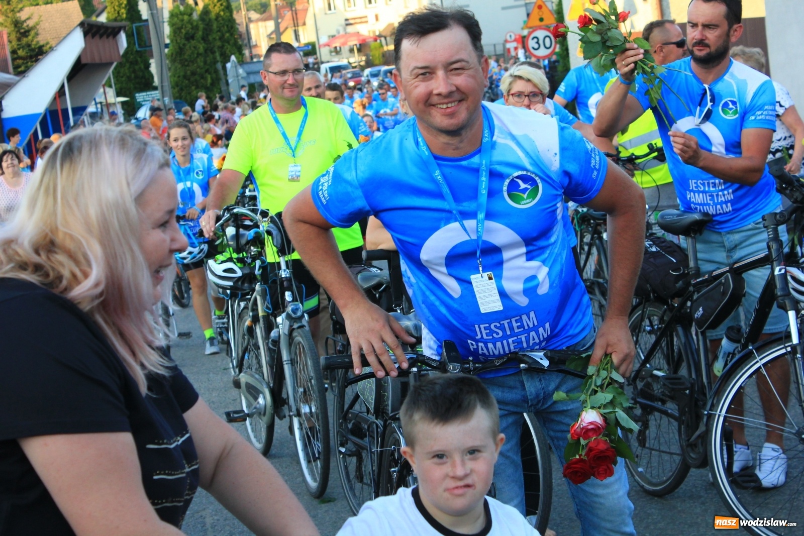 Zdjęcie w galerii na portalu naszwodzislaw.com: Szczęśliwe zakończenie pielgrzymowania wiadomości z regionu