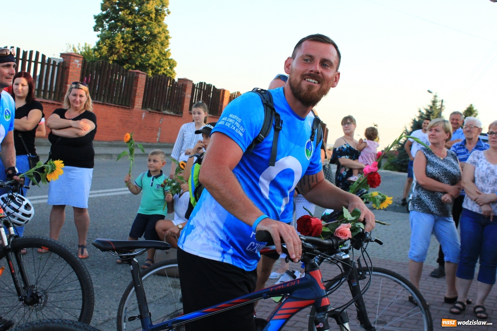 Zdjęcie w galerii na portalu naszwodzislaw.com: Szczęśliwe zakończenie pielgrzymowania wiadomości z regionu