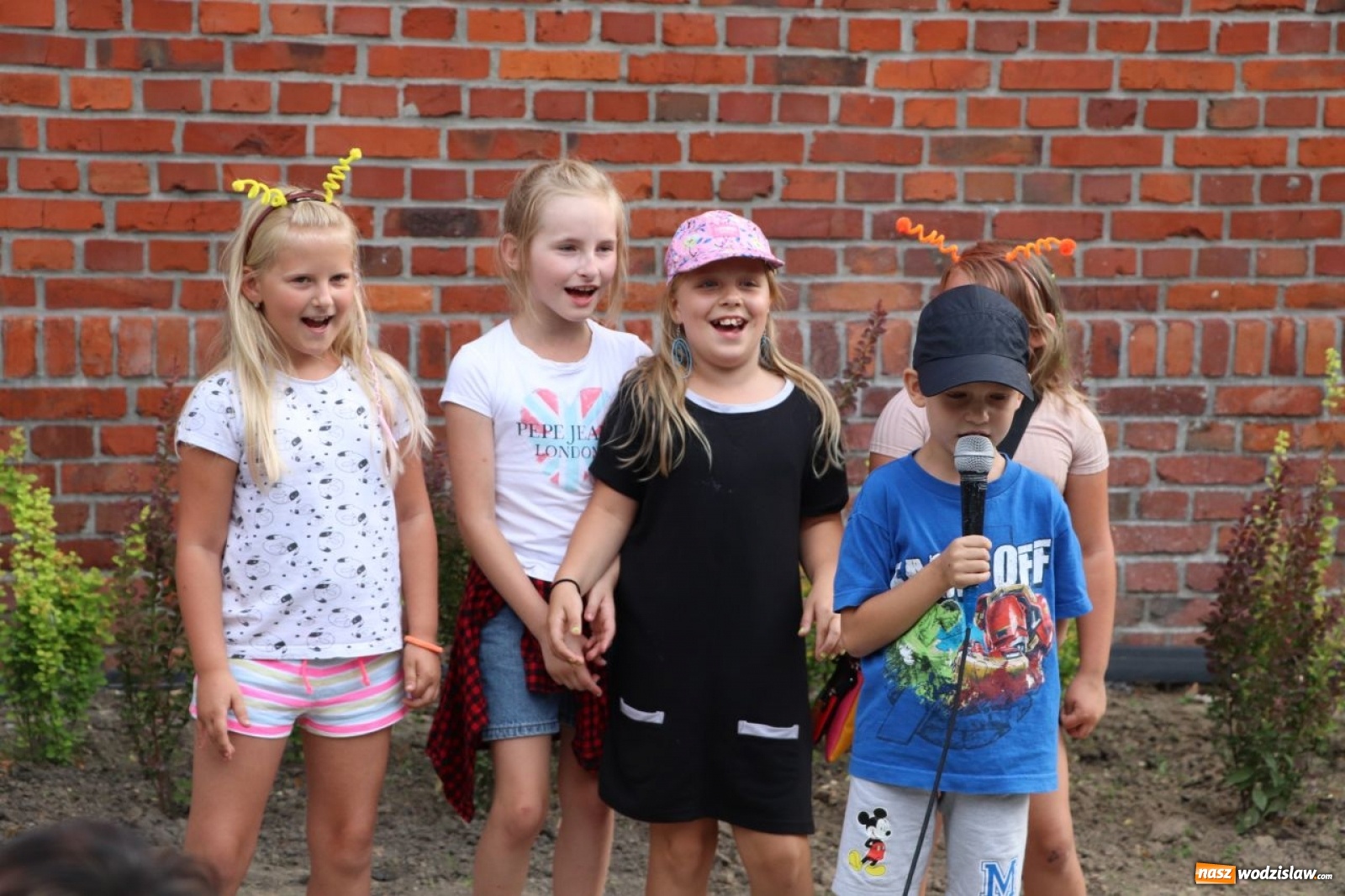 Zdjęcie w galerii na portalu naszwodzislaw.com: Dzień Pszczółki Mai na Marcelu [FOTO] wiadomości z regionu