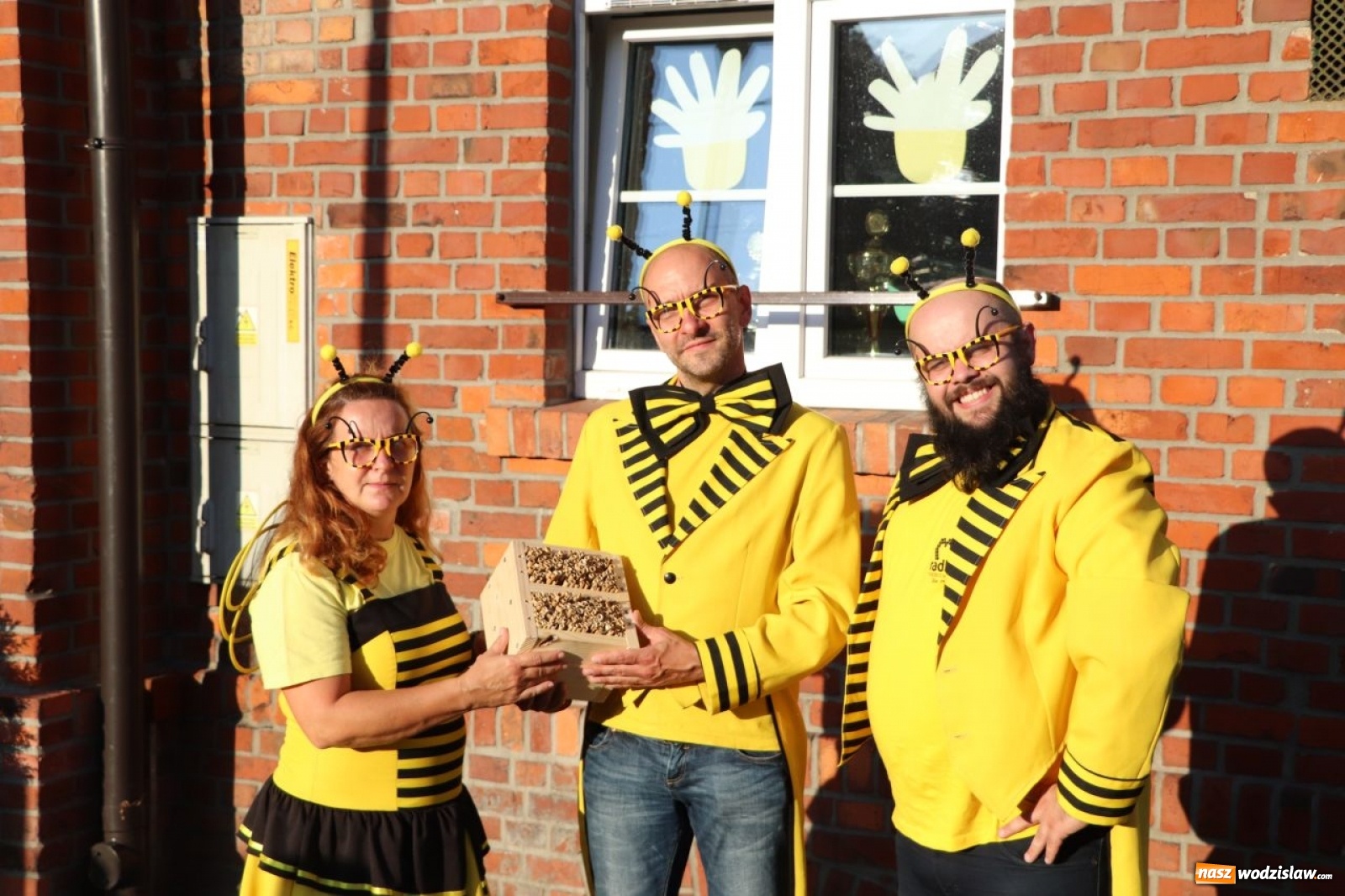 Zdjęcie w galerii na portalu naszwodzislaw.com: Dzień Pszczółki Mai na Marcelu [FOTO] wiadomości z regionu