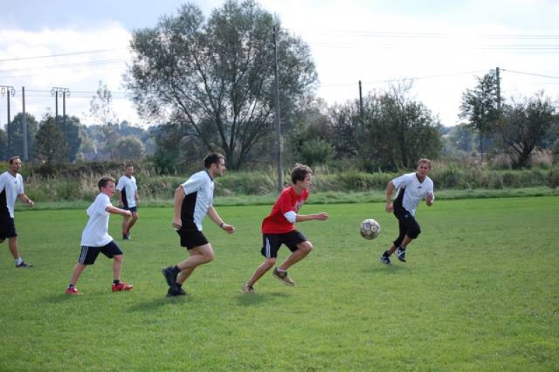 Zdjęcie w galerii na portalu naszwodzislaw.com: Gimnazjum nr 2 zorganizowało rajd wiadomości z regionu